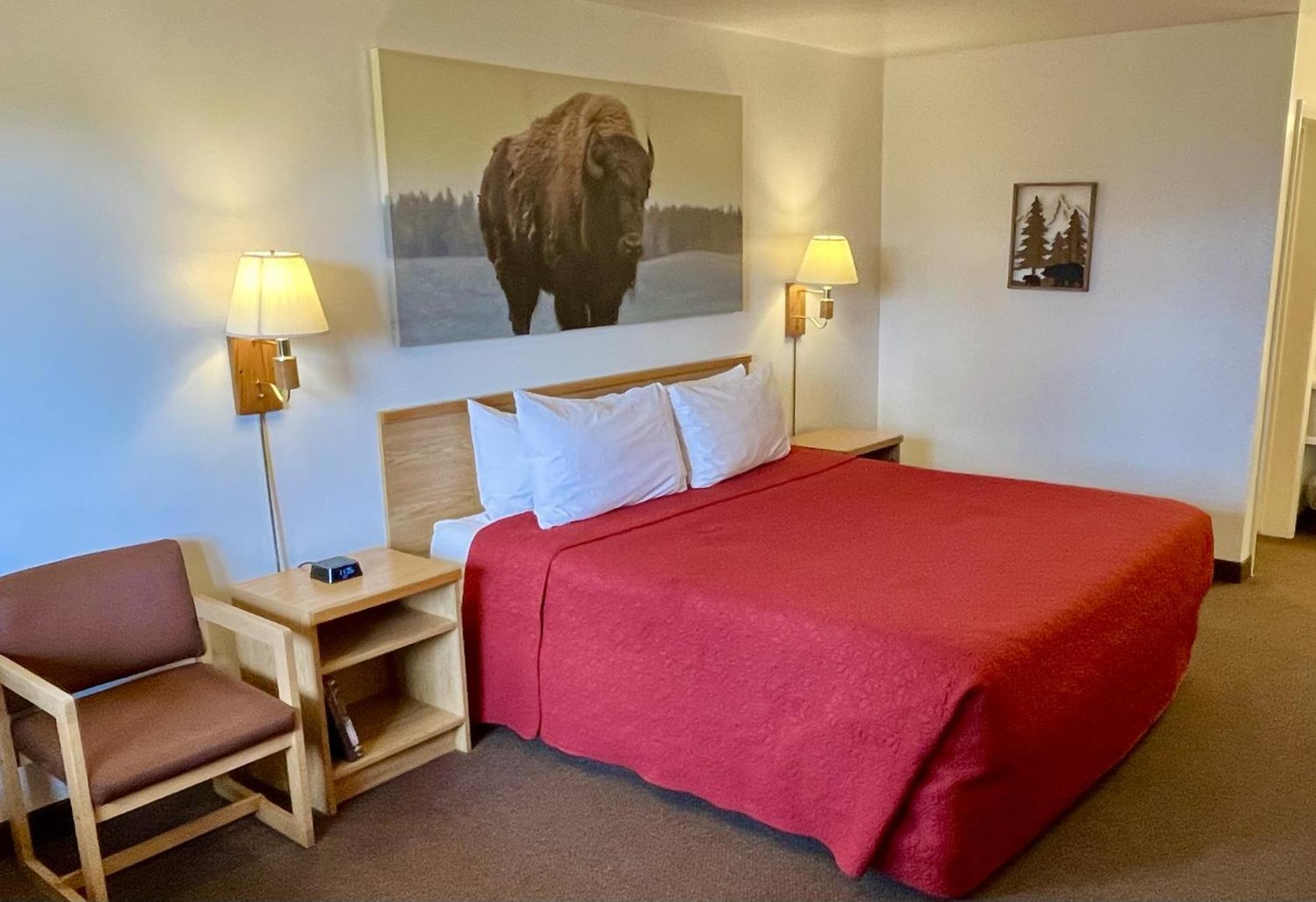 Red Bear Inn เอนนิส ภายนอก รูปภาพ
