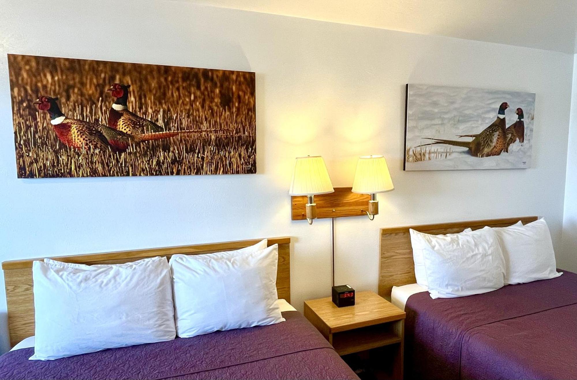 Red Bear Inn เอนนิส ภายนอก รูปภาพ