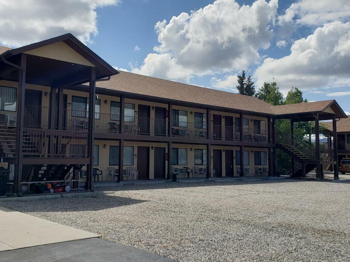 Red Bear Inn เอนนิส ภายนอก รูปภาพ